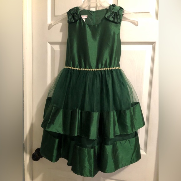 - - NWT Bonnie Jeanne girlssize 12 plus beautiful party festivehol…